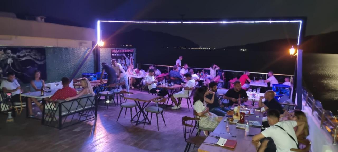 Cle Beach Boutique Hotel 말마리스 외부 사진
